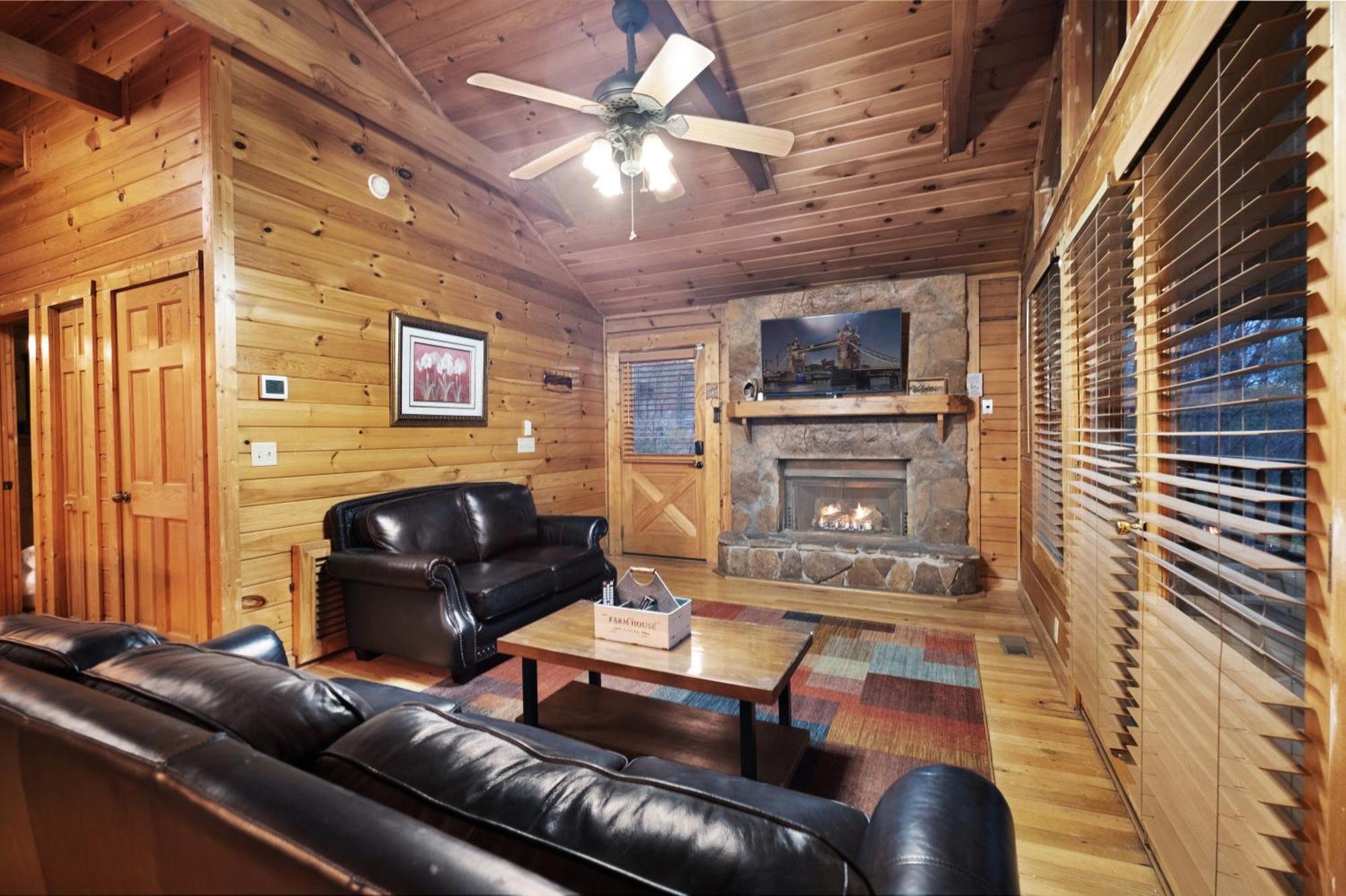 Private Smoky Mountain Luxury Log Home With 2 Fireplaces, Hot Tub & Community Pool Sevierville Kültér fotó